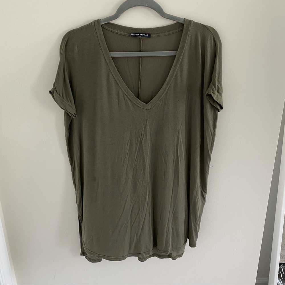 Brandy Melville tshirt